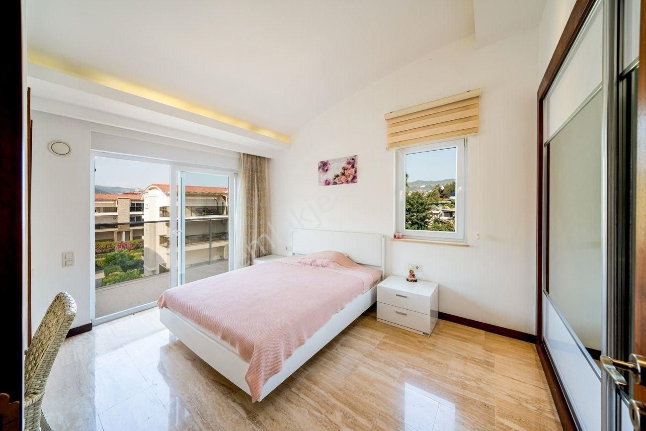 Alanya/konaklı'da Lüks Eşyalı 3+1 Denize Yürüme Mesafesinde Satılık Daire - Görsel 13