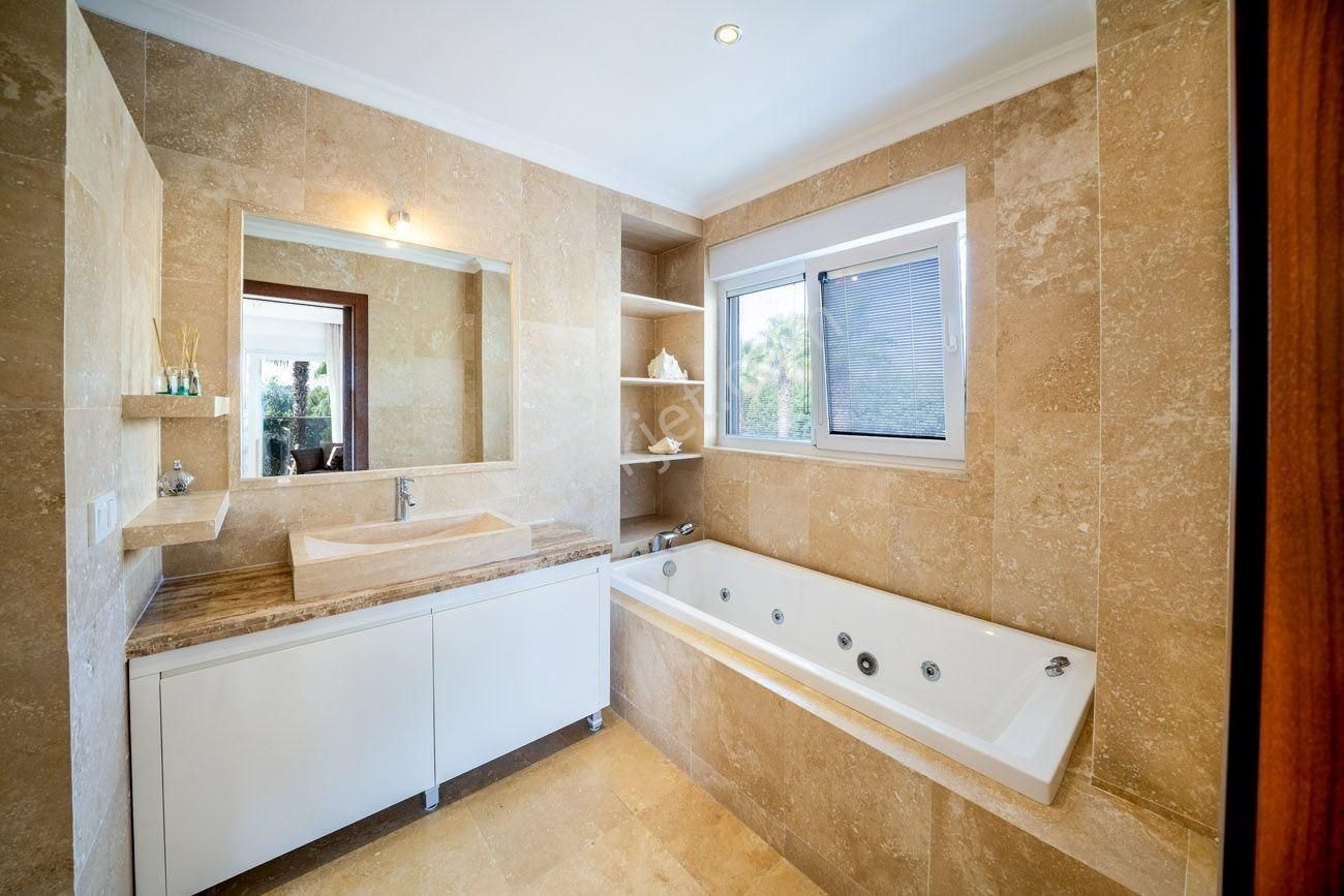 Alanya/konaklı'da Lüks Eşyalı 3+1 Denize Yürüme Mesafesinde Satılık Daire - Görsel 21