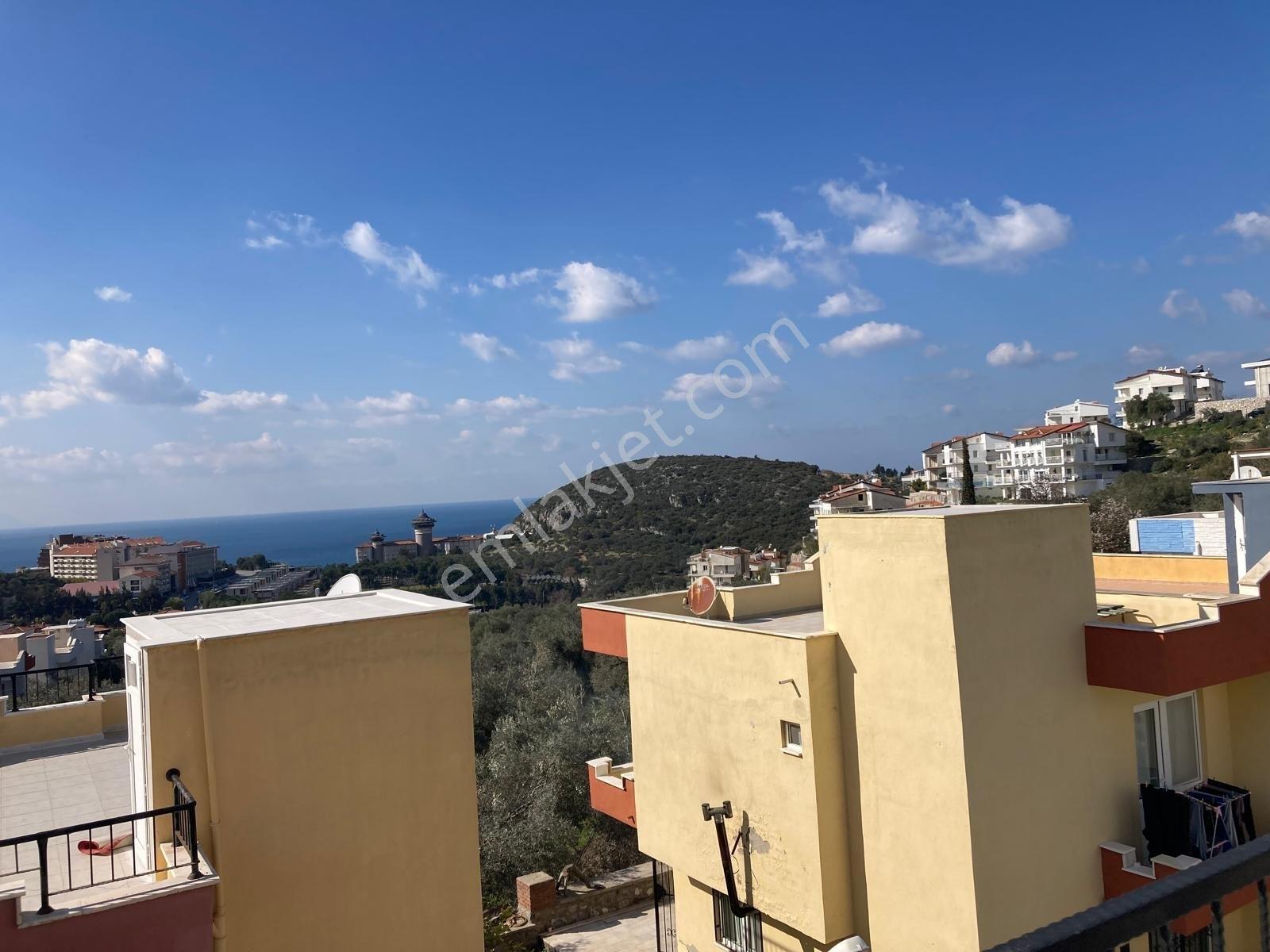 Kuşadası Merkezi Konumlu Yabancıdan Satılık,3+1.villa - Görsel 24