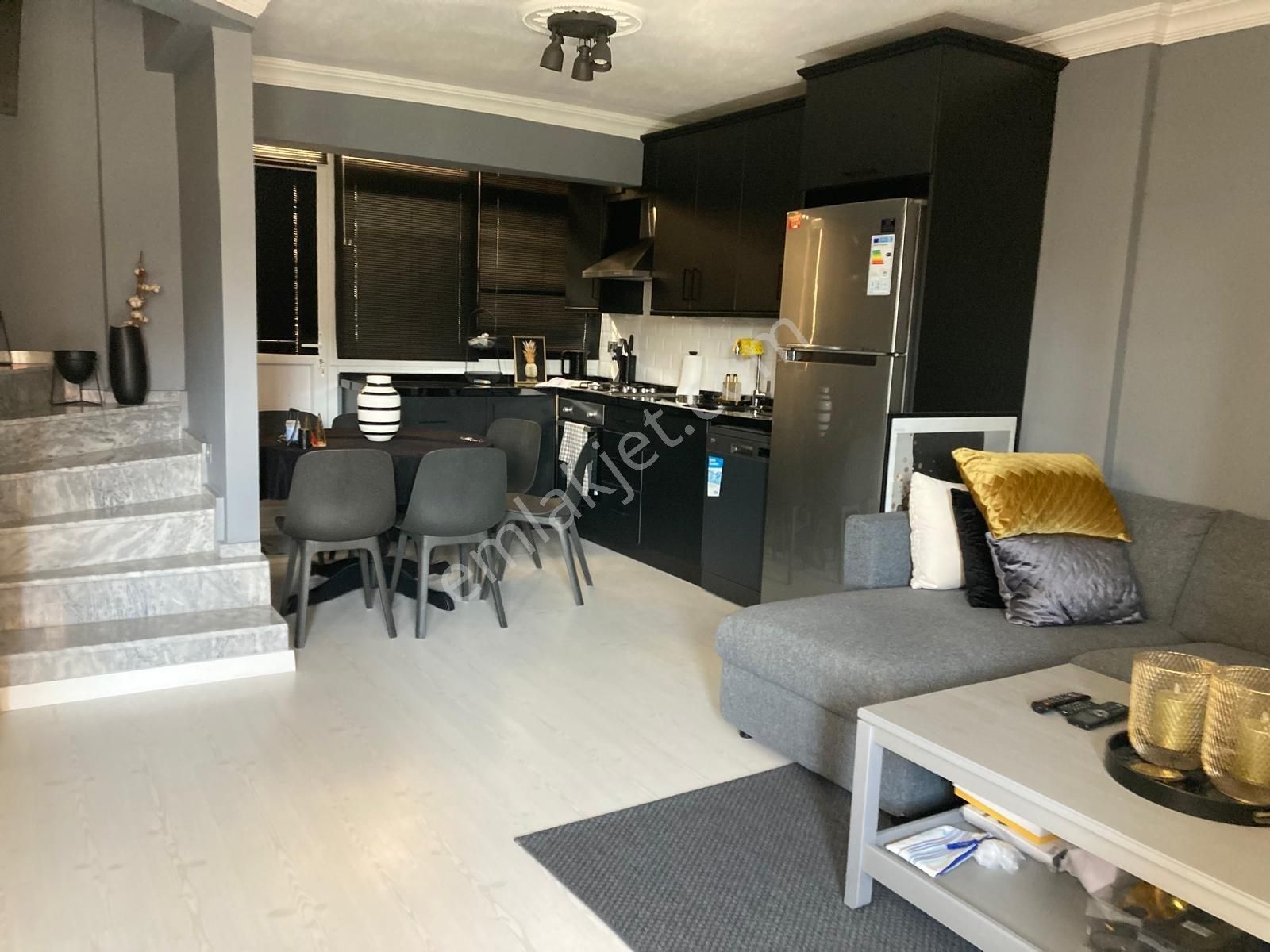 Kuşadası Merkezi Konumlu Yabancıdan Satılık,3+1.villa - Görsel 19