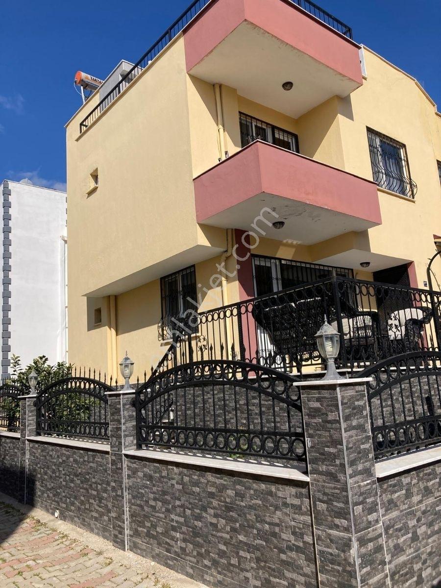 Kuşadası Merkezi Konumlu Yabancıdan Satılık,3+1.villa - Görsel 12