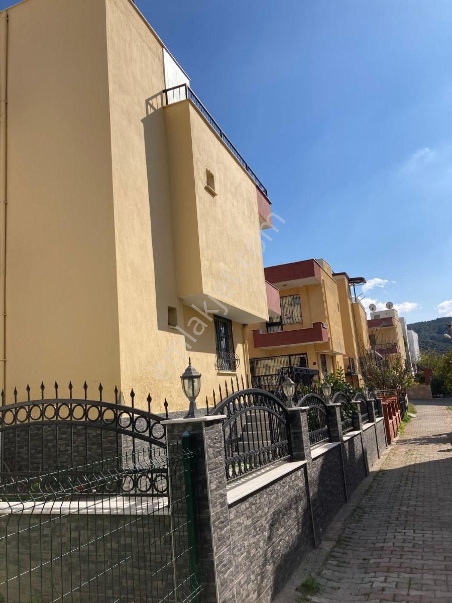 Kuşadası Merkezi Konumlu Yabancıdan Satılık,3+1.villa - Görsel 16