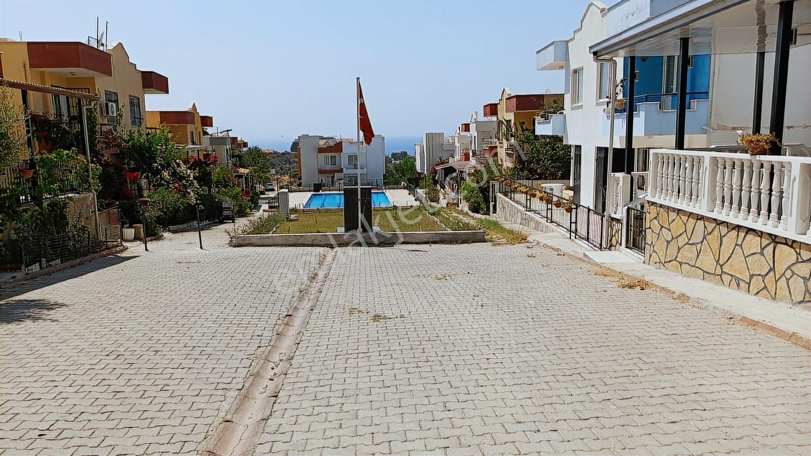 Kuşadası Merkezi Konumlu Yabancıdan Satılık,3+1.villa - Görsel 19
