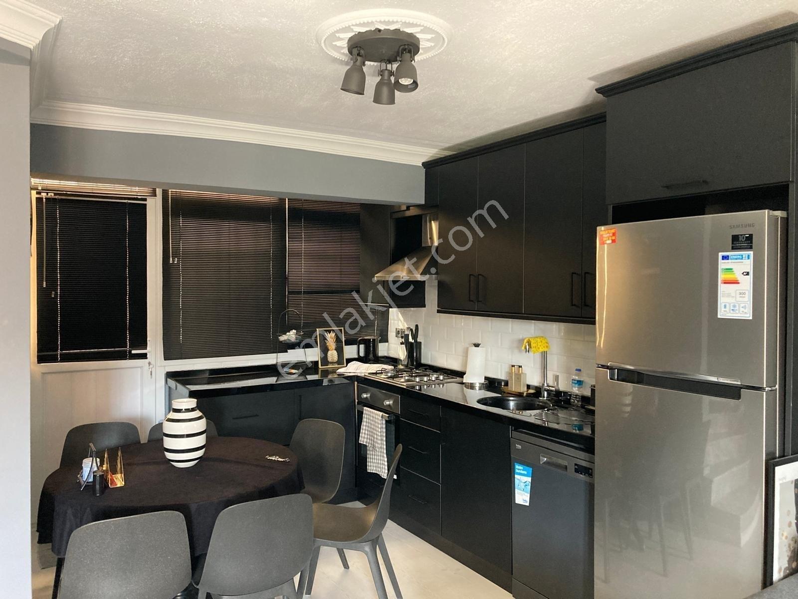 Kuşadası Merkezi Konumlu Yabancıdan Satılık,3+1.villa - Görsel 26