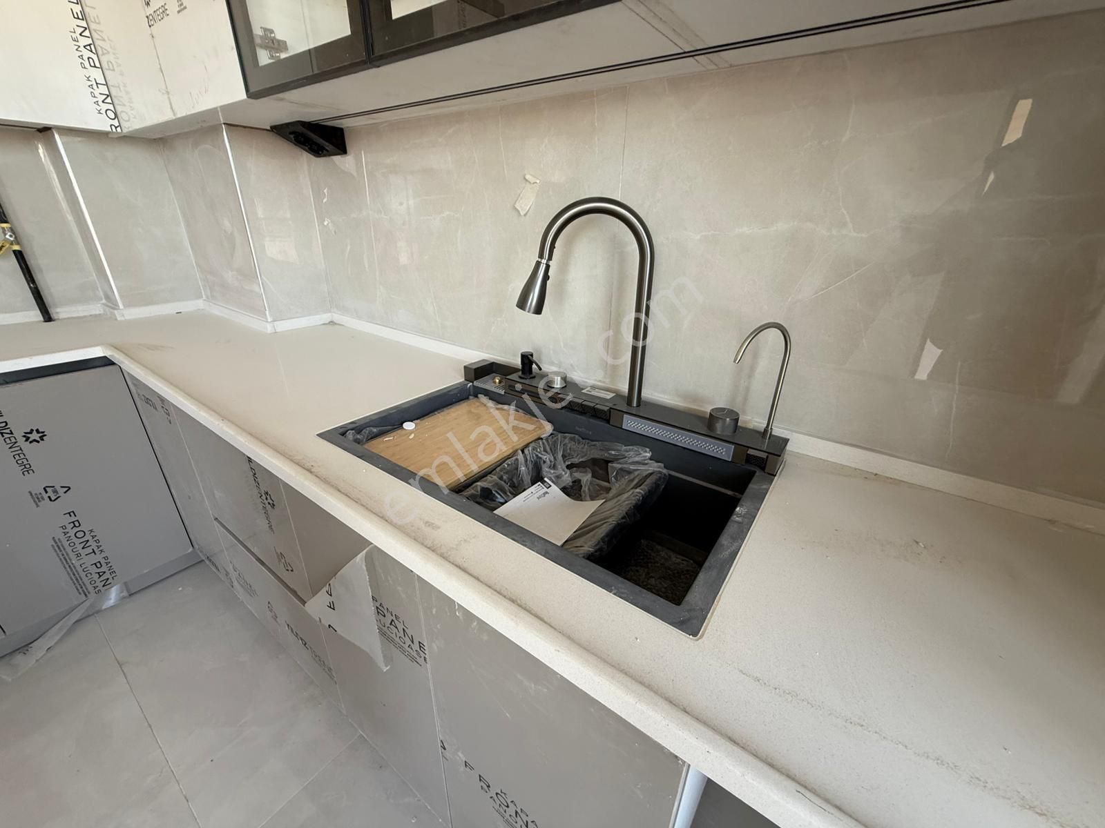 Rota’dan Satılık Gazi Mah. Garajlı Ferah 2+1 Daire… - Görsel 8