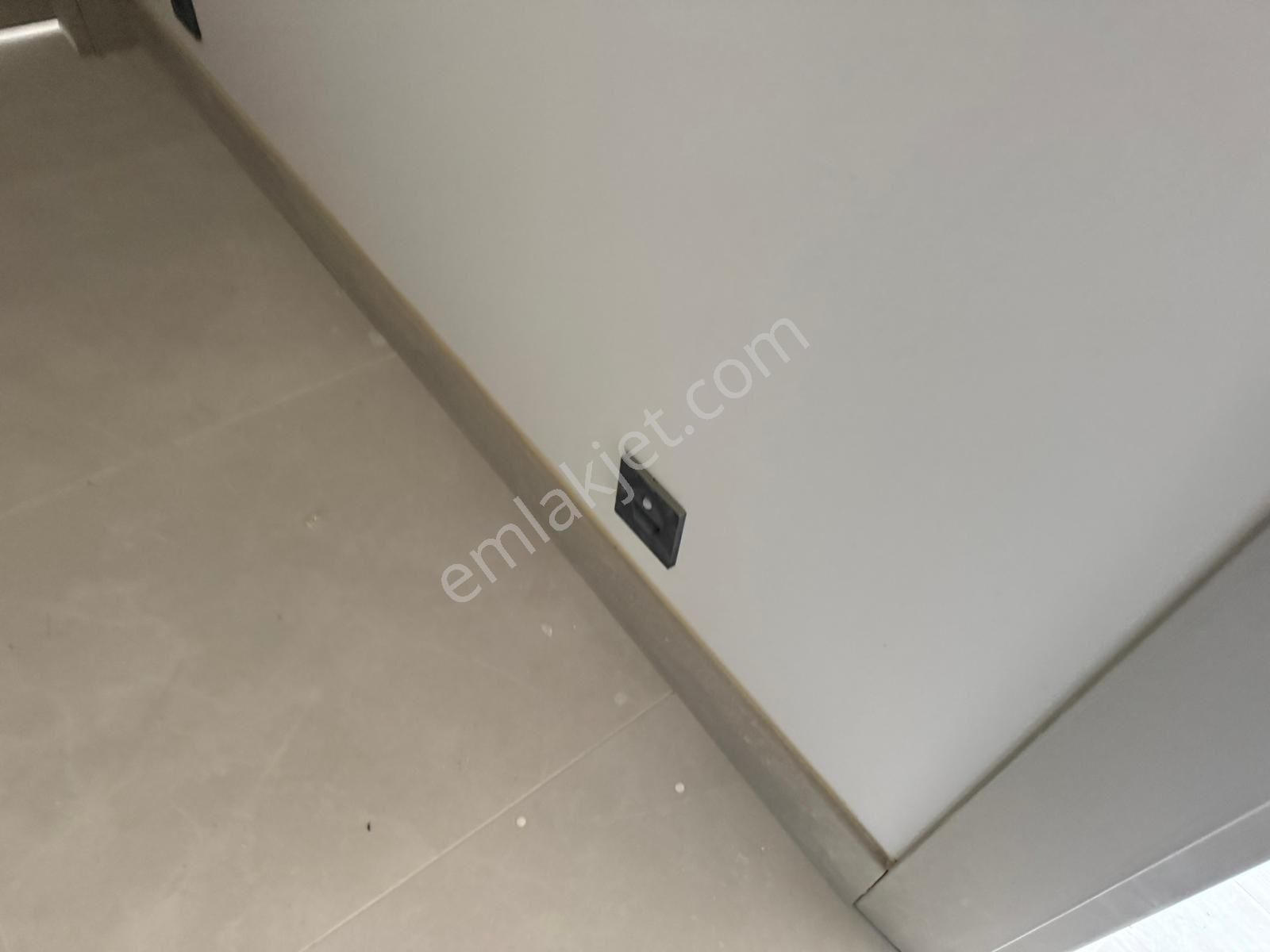 Rota’dan Satılık Gazi Mah. Garajlı Ferah 2+1 Daire… - Görsel 26