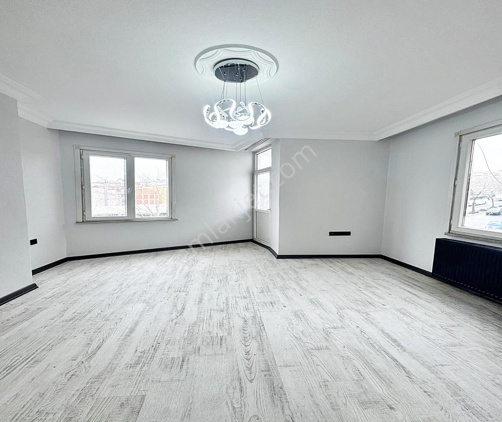 Esenyurt Kıraç İstiklal Mah. 2.kat 2+1 100m2 Daire 3.100.000 Tl - Görsel 12