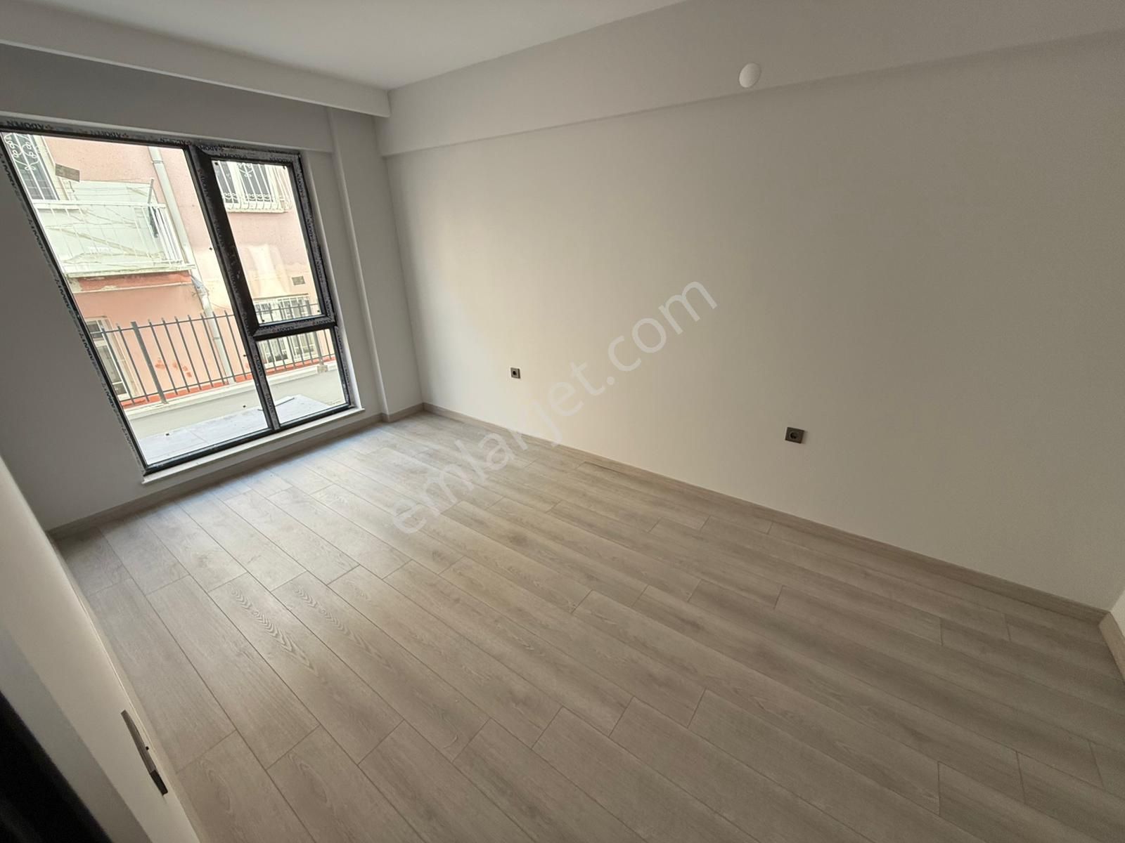 Kariyer'den İncirli'de Tek! Merkezi Konumda Her Katta 1+1 2+1 Lüx Alttan Isıtmalı Daireler - Görsel 30