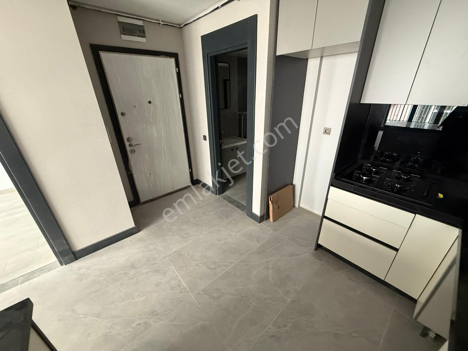 Kariyer'den İncirli'de Tek! Merkezi Konumda Her Katta 1+1 2+1 Lüx Alttan Isıtmalı Daireler - Görsel 19