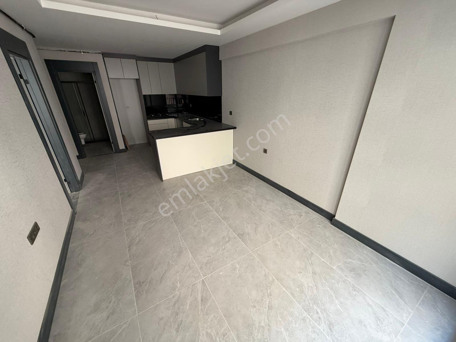 Kariyer'den İncirli'de Tek! Merkezi Konumda Her Katta 1+1 2+1 Lüx Alttan Isıtmalı Daireler - Görsel 3