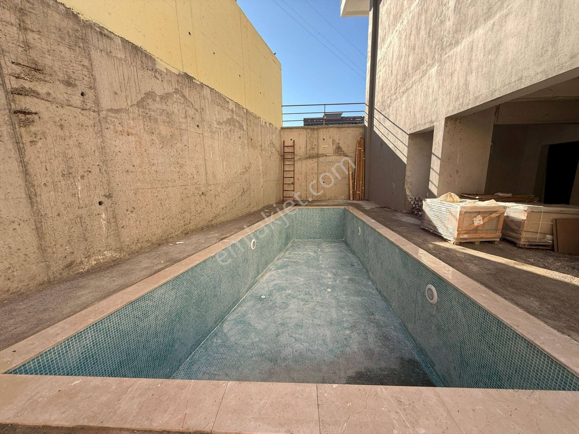 Alanya Mahmutlar’da Seçkin Yaşam Sunan Sosyal Tesisli Lüks 1+1 - Görsel 12