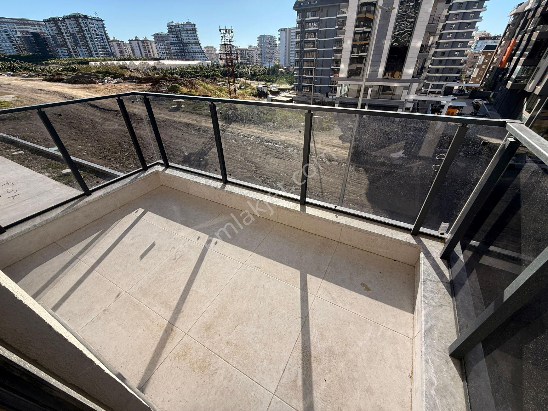 Alanya Mahmutlar’da Seçkin Yaşam Sunan Sosyal Tesisli Lüks 1+1 - Görsel 10