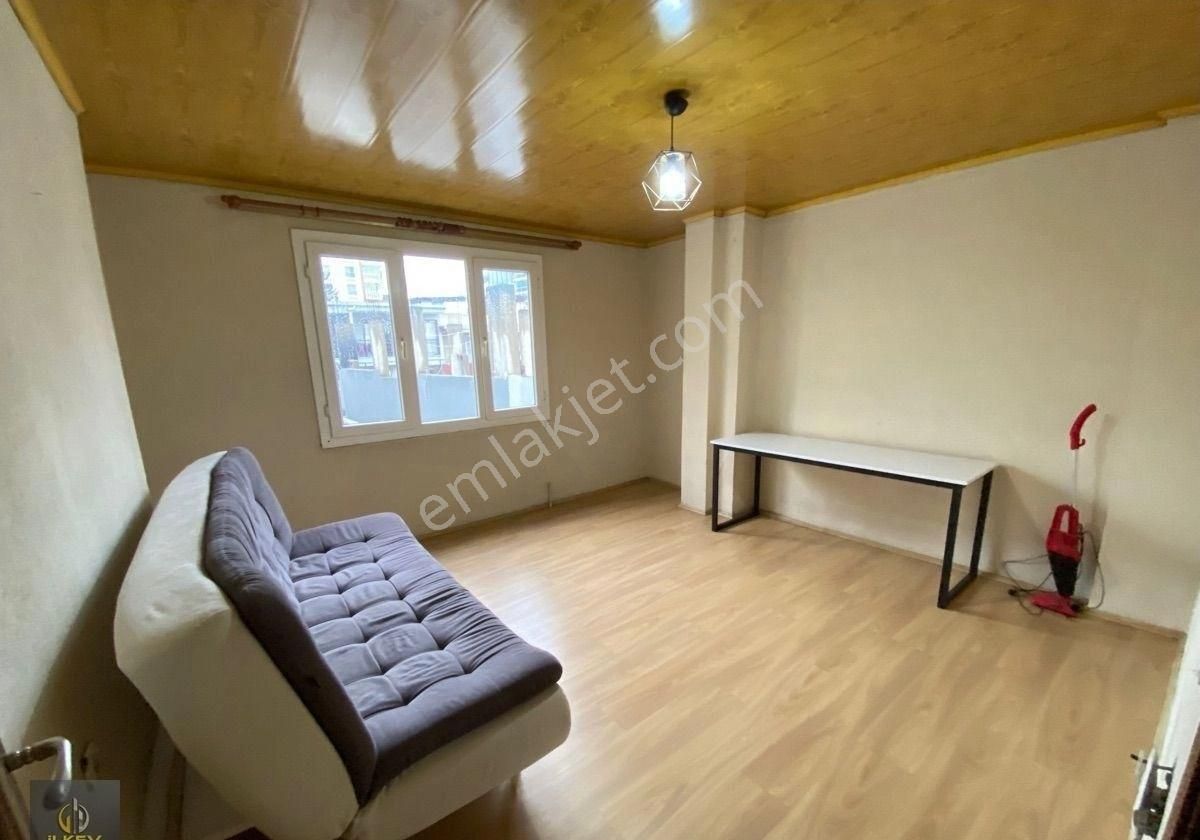 Buca Yıldız Mahallesinde/ Sınav Koleji Yanı / Aile Binası / Kısmi Eşyalı / Teraslı / Kiralık Daire ! - Görsel 23