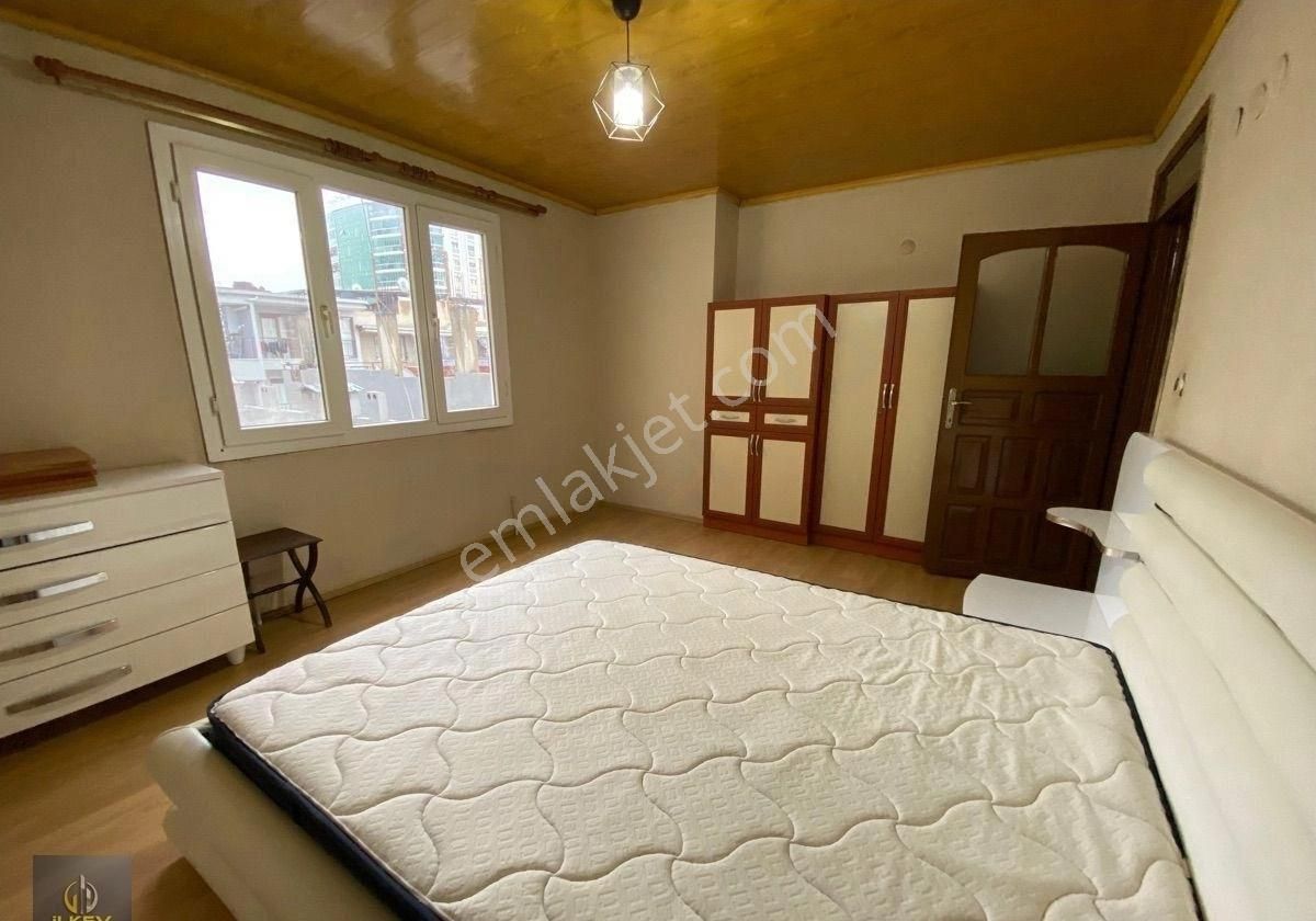 Buca Yıldız Mahallesinde/ Sınav Koleji Yanı / Aile Binası / Kısmi Eşyalı / Teraslı / Kiralık Daire ! - Görsel 12