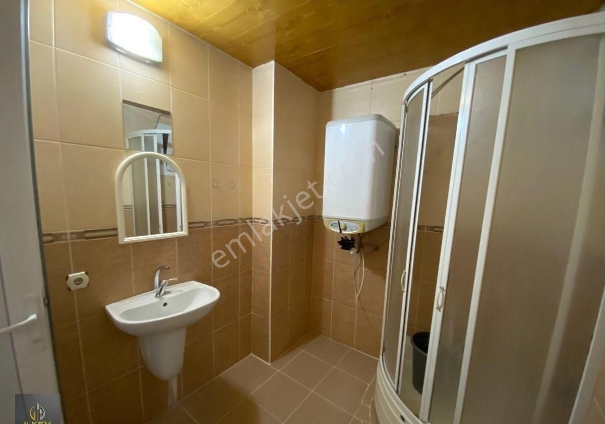 Buca Yıldız Mahallesinde/ Sınav Koleji Yanı / Aile Binası / Kısmi Eşyalı / Teraslı / Kiralık Daire ! - Görsel 16