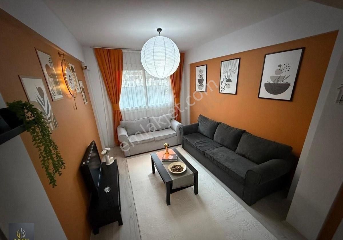 Buca Adatepe'de Cadde Üstü / Eşyalı / Klimalı / Satılık 1+1 - Görsel 3