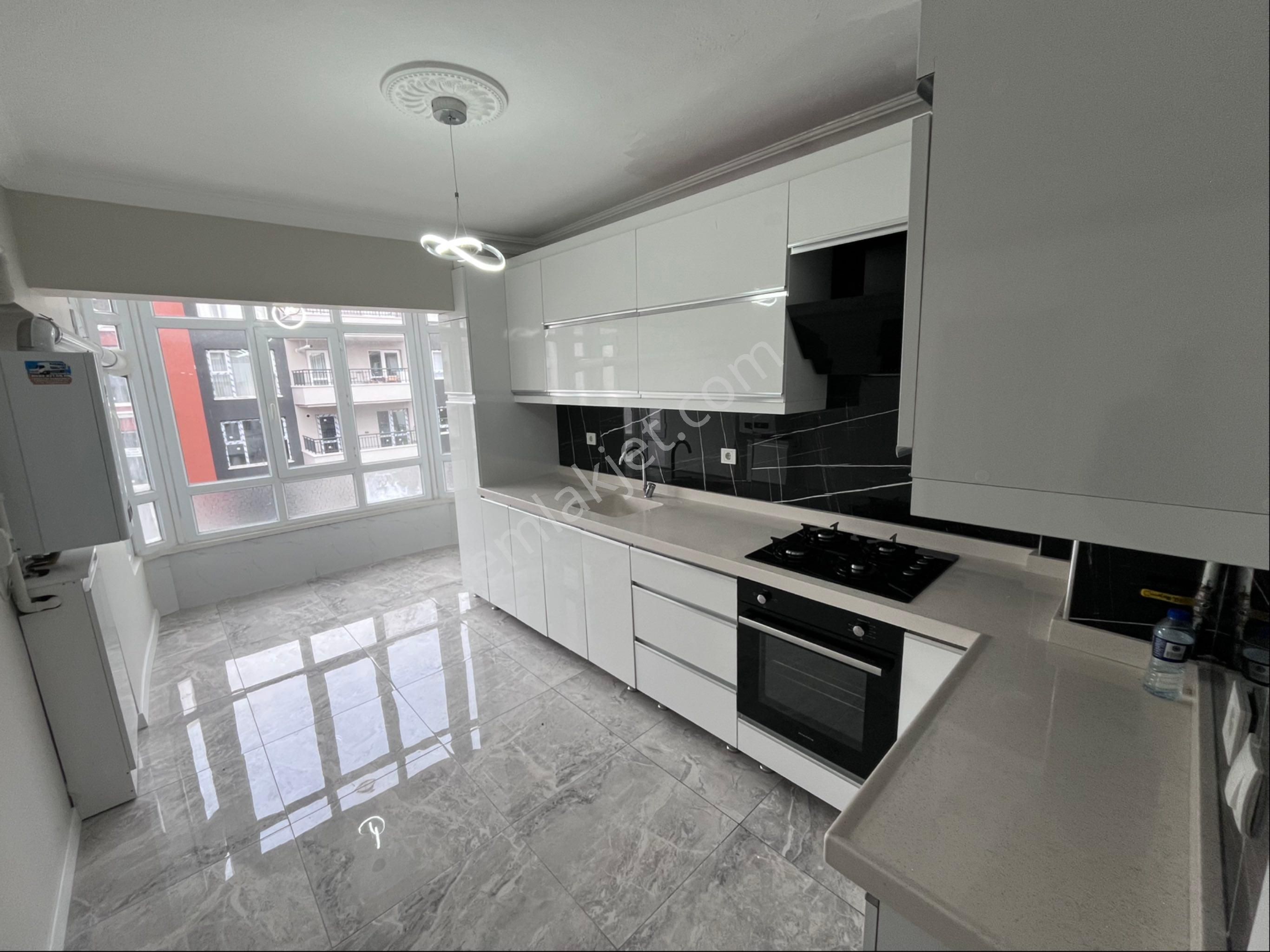 Sincan Selçuklu Mh.'de 3+1 Bağımsız 2.orta Kat Full Yapılı Satılık Daire