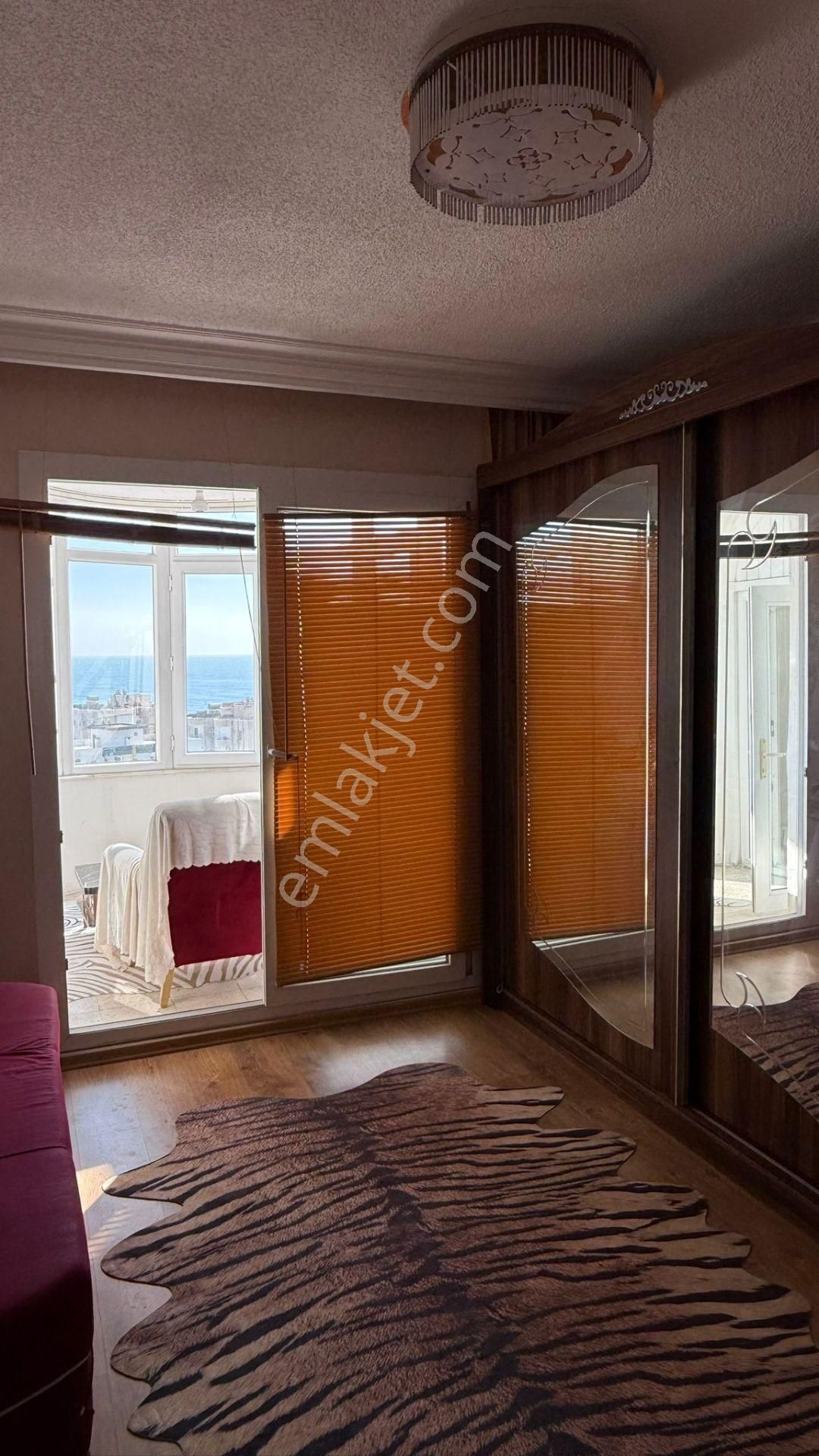 Vega'dan Deniz Manzaralı Denize Sıfır Site İçinde Eşyalı Satılık 2+1 Daire - Görsel 7