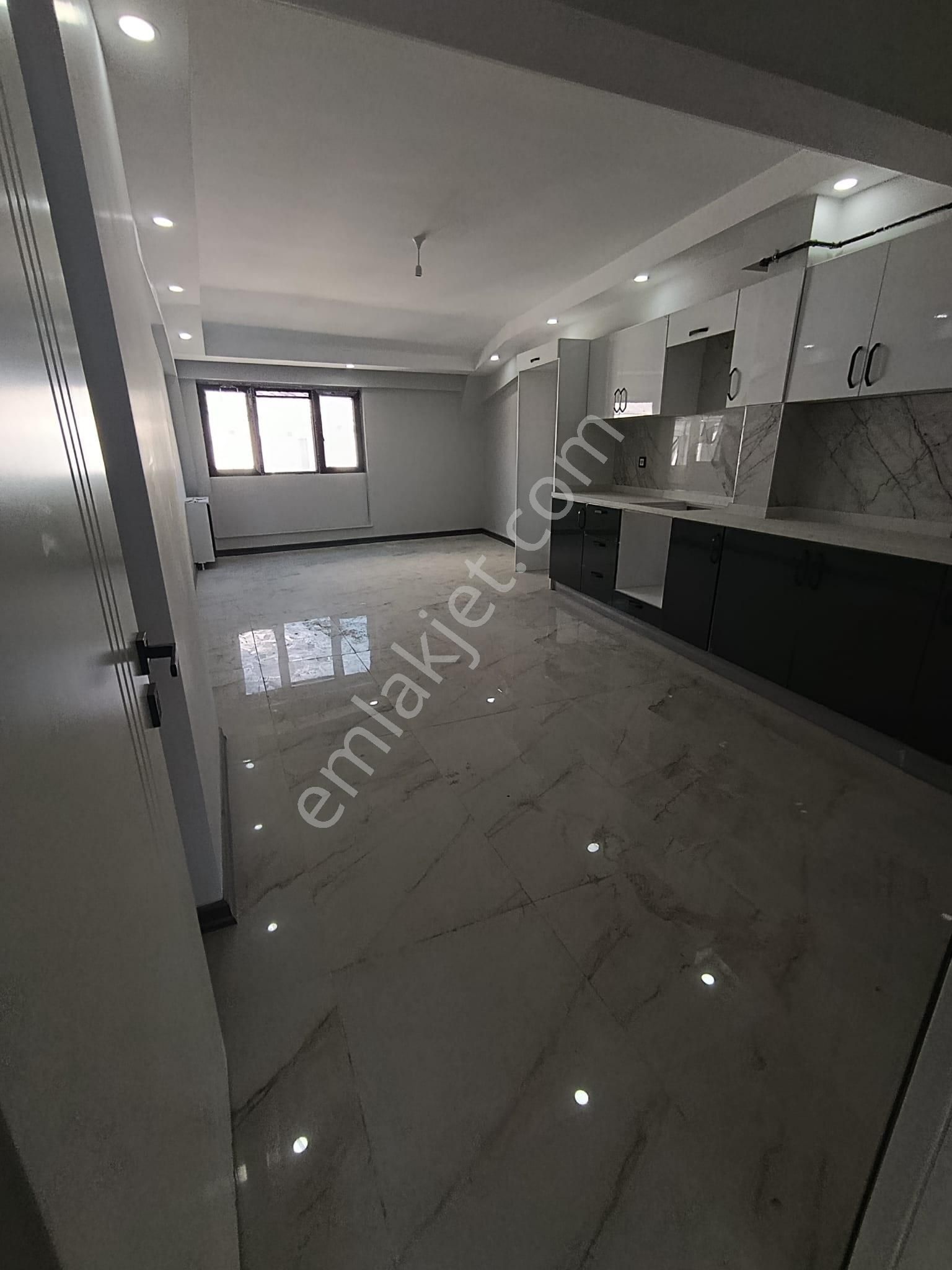 Şarhöyük Mahallesinde Sıfır 4+1 Dubleks Daire - Görsel 3