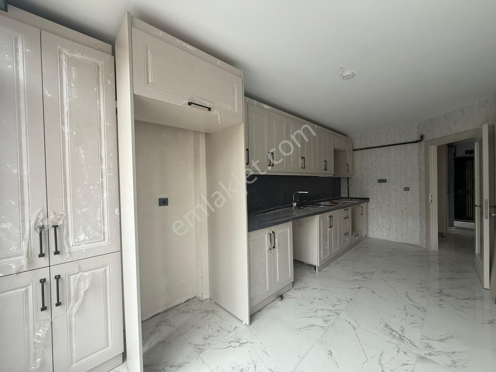 Sanatoryum Eğitim Araştırma Has. Yakını Sıfır Bina 2+1 Ön Cephe 1.kat Fırsat - Görsel 4