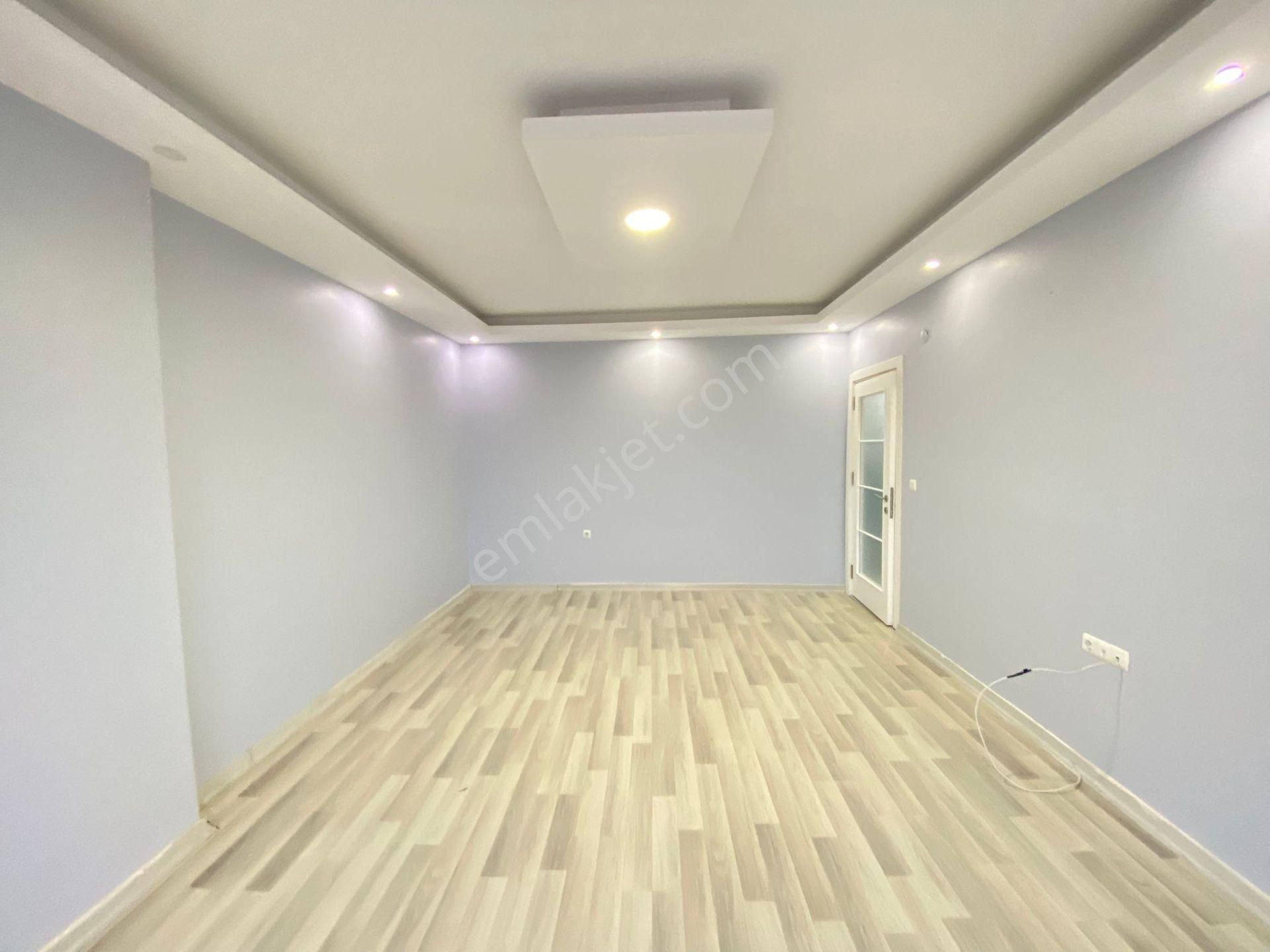 Akyüz Gayrimenkul Den; Merkezı Konumda Iskanlı Kombılı Satılık 2+1 Daire - Görsel 35