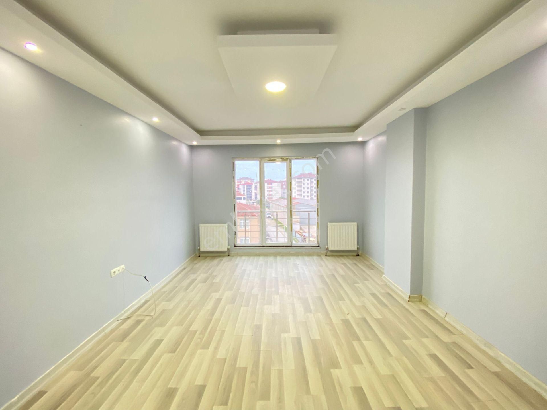 Akyüz Gayrimenkul Den; Merkezı Konumda Iskanlı Kombılı Satılık 2+1 Daire - Görsel 27