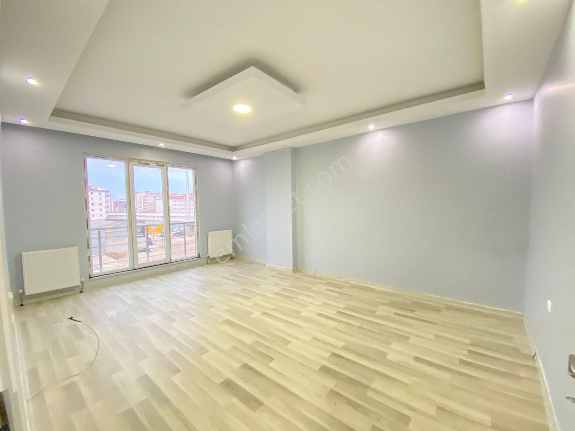 Akyüz Gayrimenkul Den; Merkezı Konumda Iskanlı Kombılı Satılık 2+1 Daire - Görsel 22