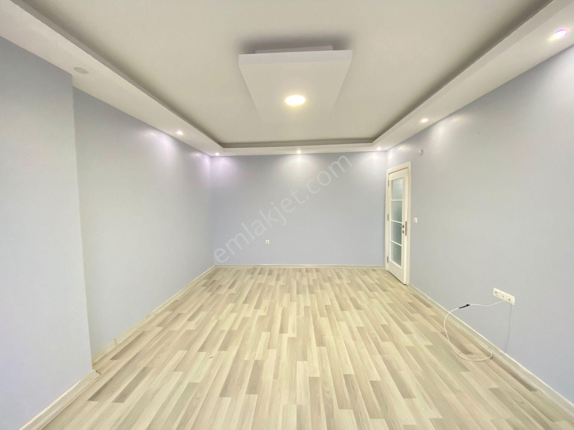 Akyüz Gayrimenkul Den; Merkezı Konumda Iskanlı Kombılı Satılık 2+1 Daire - Görsel 33