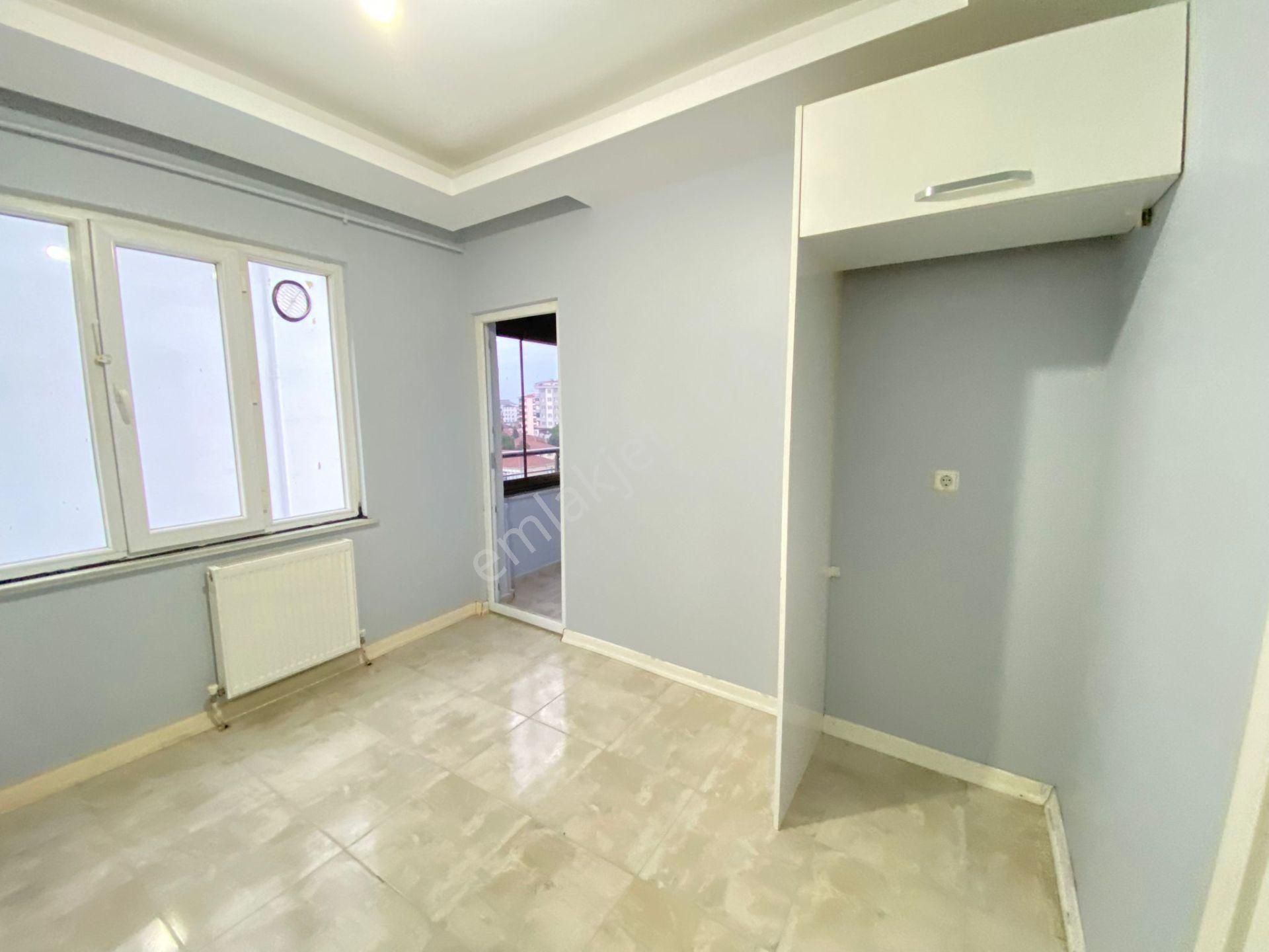 Akyüz Gayrimenkul Den; Merkezı Konumda Iskanlı Kombılı Satılık 2+1 Daire - Görsel 7