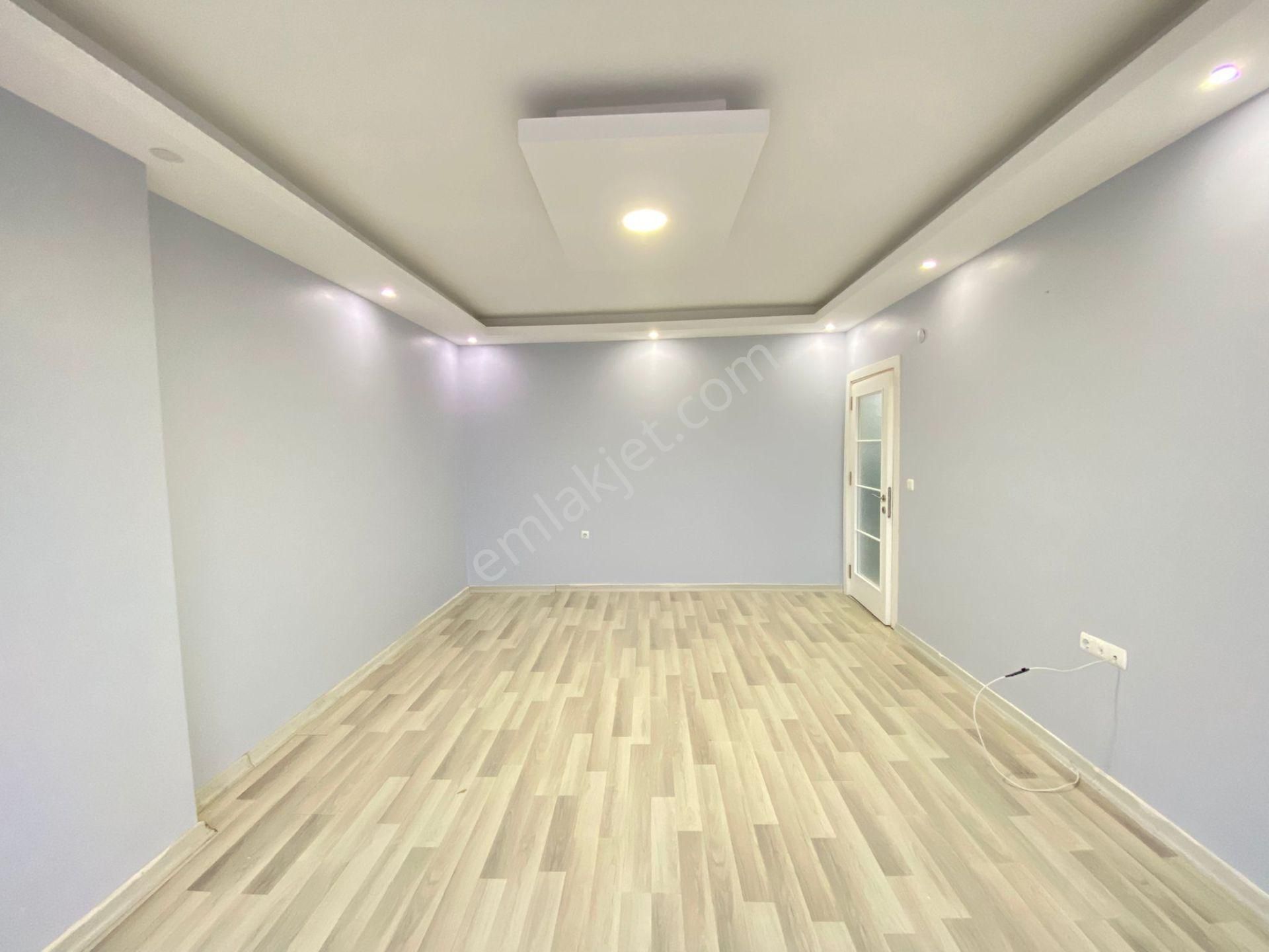 Akyüz Gayrimenkul Den; Merkezı Konumda Iskanlı Kombılı Satılık 2+1 Daire - Görsel 32