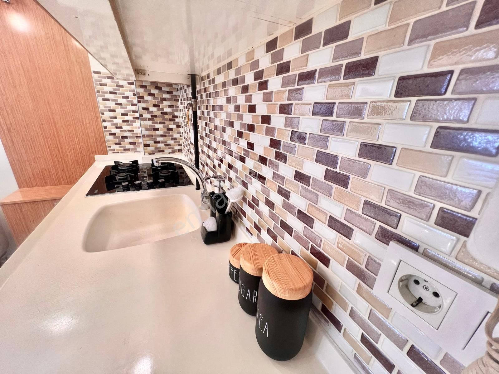 Foruma Yakın Arakat Sıfır Eşyalı 1+1 Satılık Apart - Görsel 23