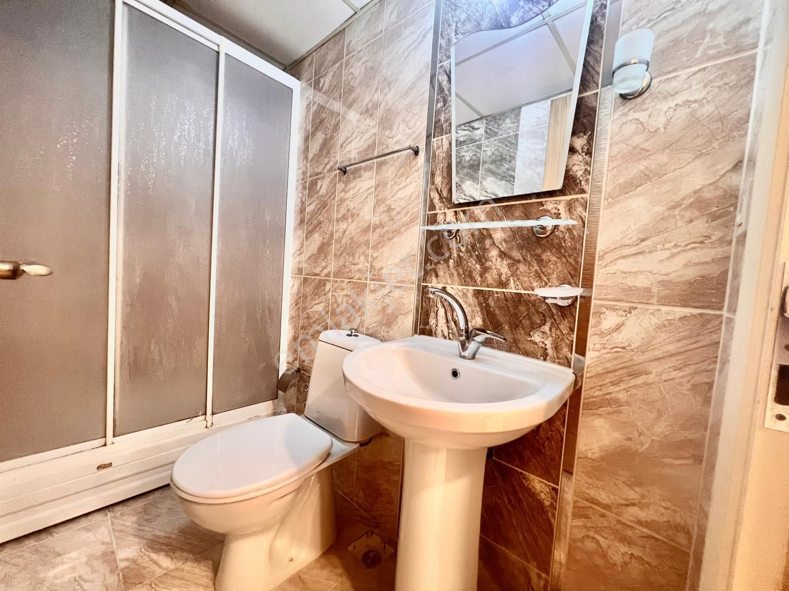 Foruma Yakın Arakat Sıfır Eşyalı 1+1 Satılık Apart - Görsel 16