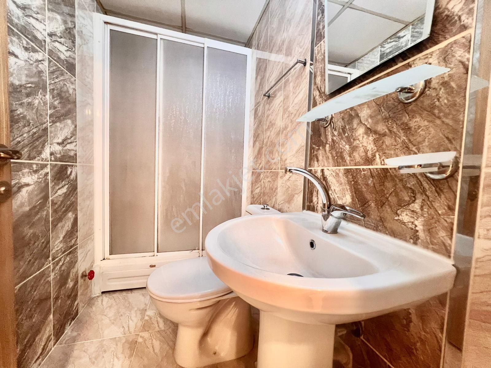 Foruma Yakın Arakat Sıfır Eşyalı 1+1 Satılık Apart - Görsel 21