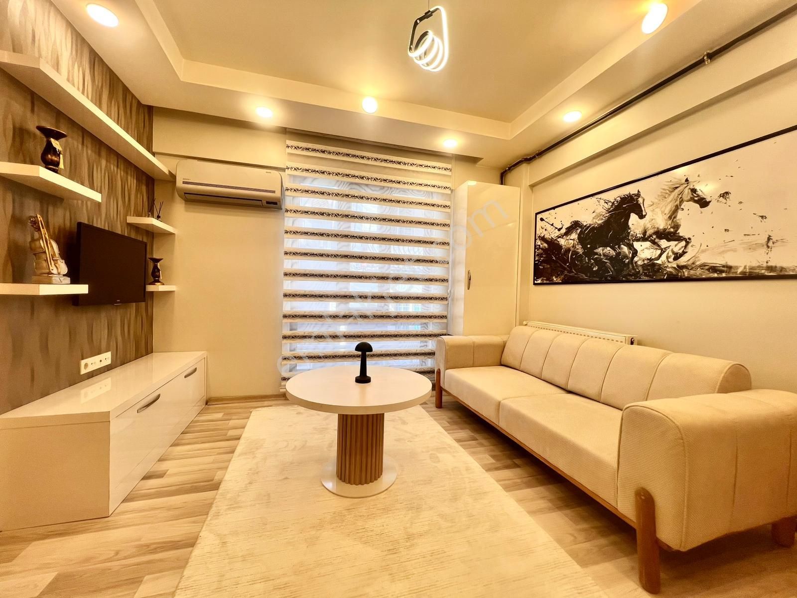 Foruma Yakın Arakat Sıfır Eşyalı 1+1 Satılık Apart - Görsel 11