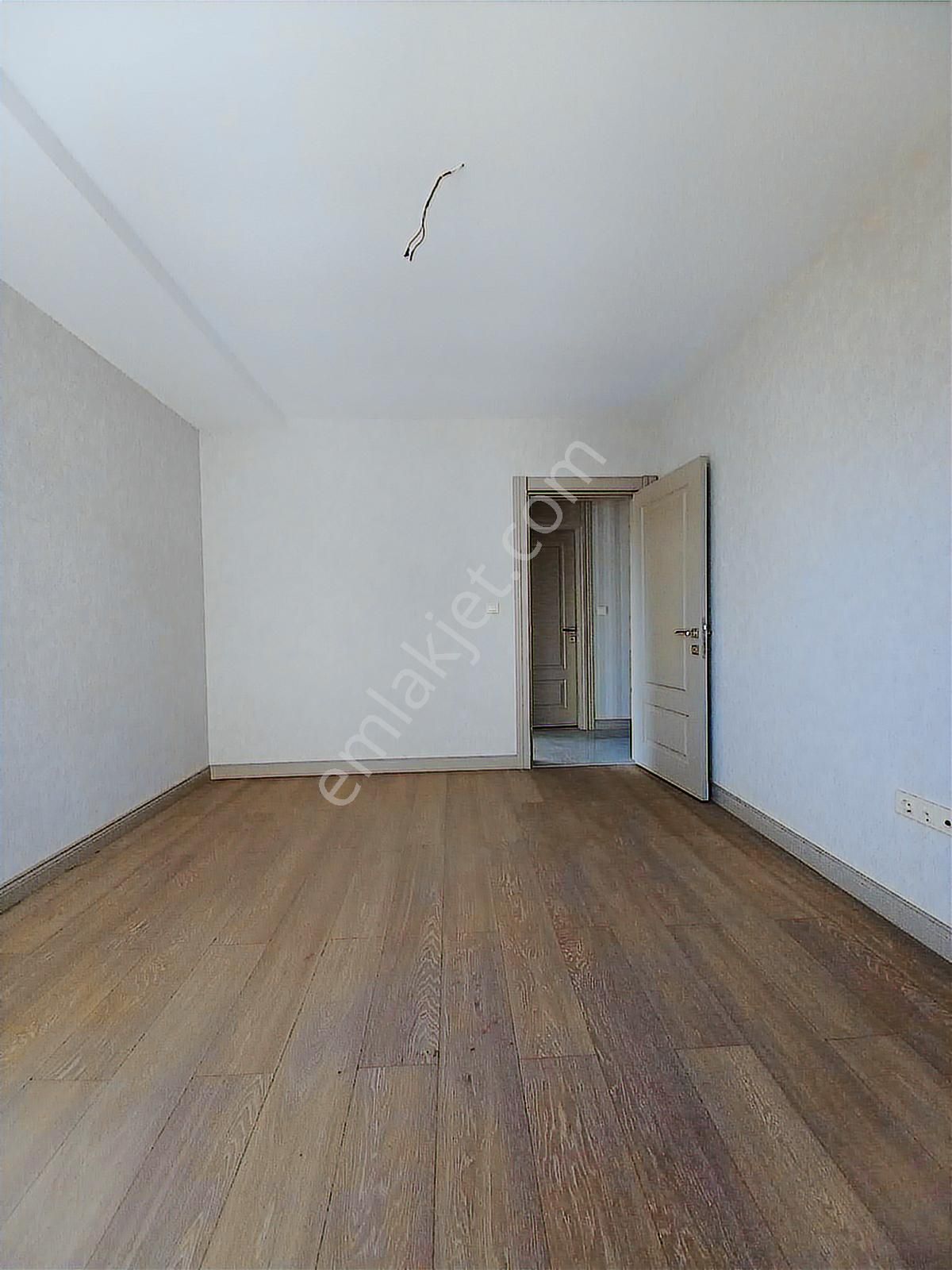 Yeni Yapı Kısa Kat Ful Konsept Sitede 6+2 Dubleks - Görsel 16