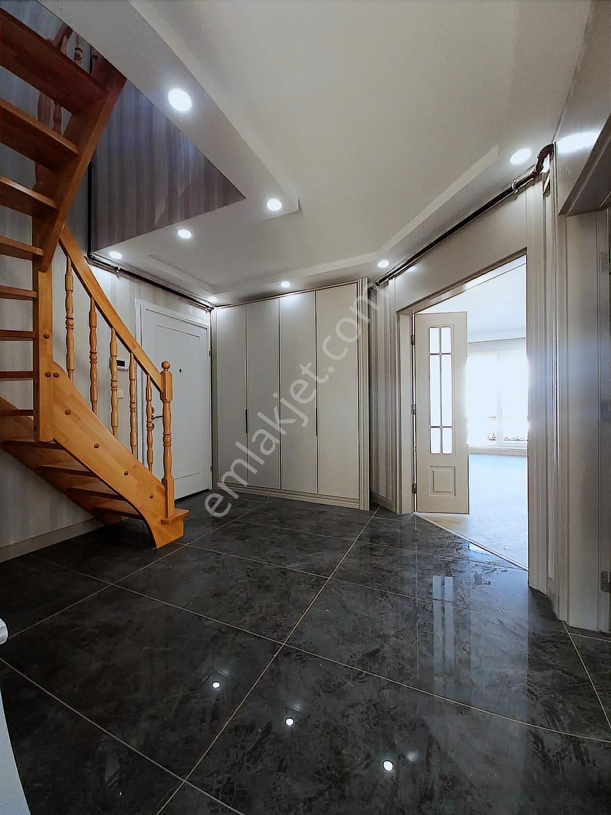 Yeni Yapı Kısa Kat Ful Konsept Sitede 6+2 Dubleks - Görsel 22