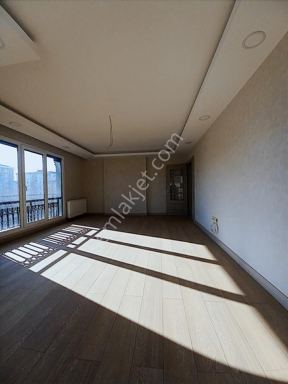 Adnan Kahveci Mahallesinde Ful Konseptli Giyinme Odalı 3+1 Daire - Görsel 20