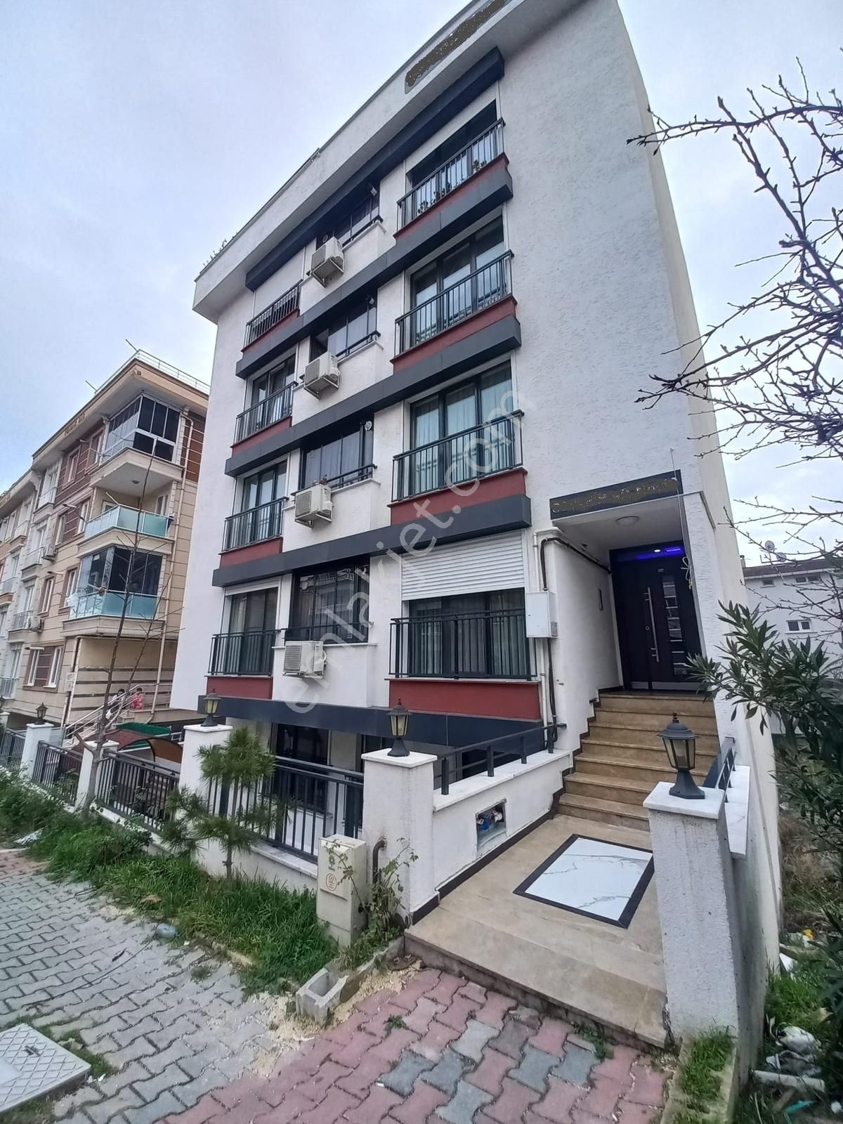Beylikdüzü Yakuplu Mahallesinde Bahçe Kullanımlı 3+1 120m2 Daire - Görsel 2