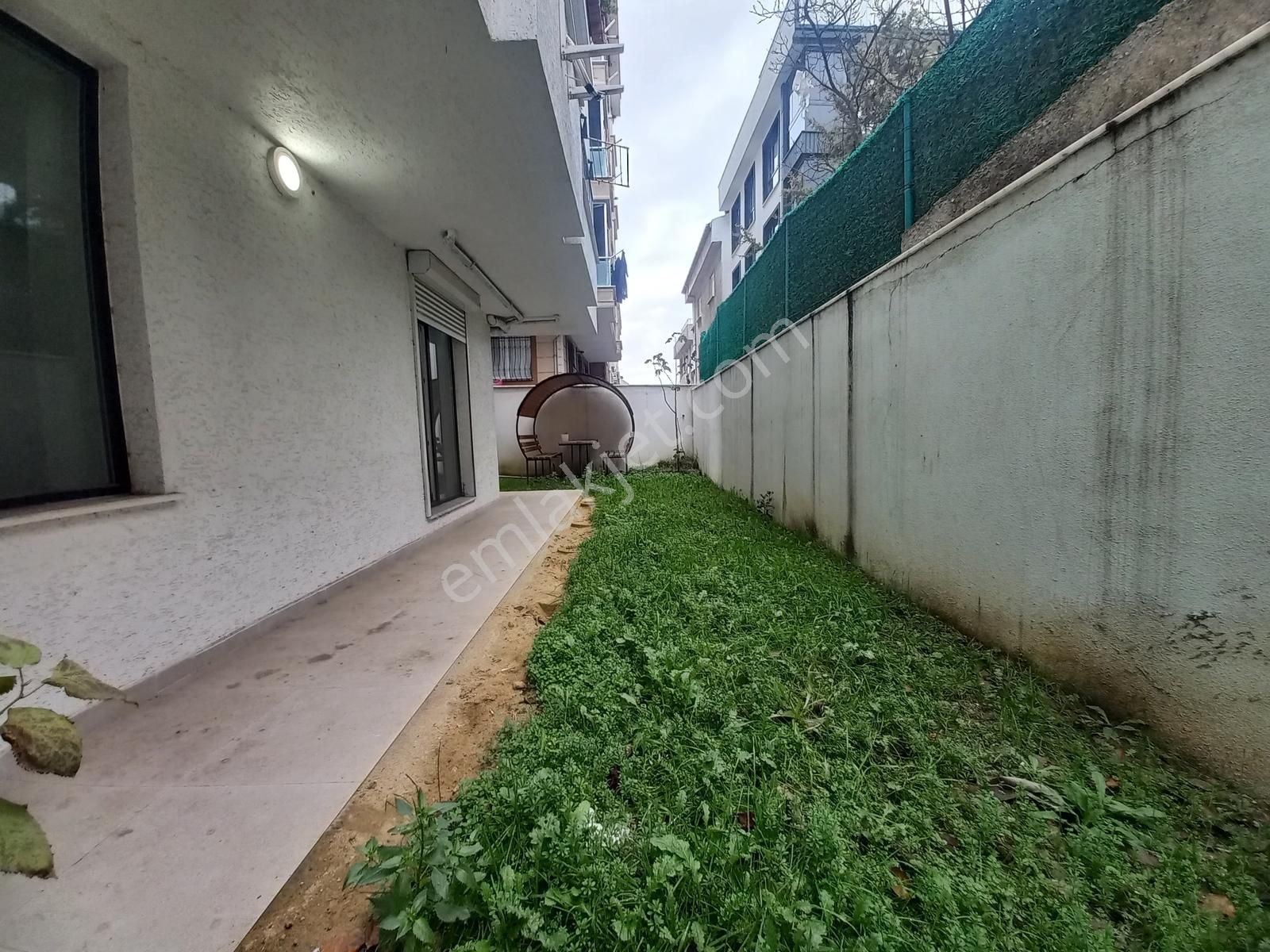 Beylikdüzü Yakuplu Mahallesinde Satılık Bahçe Kulanmlı 2+1 Daire - Görsel 8