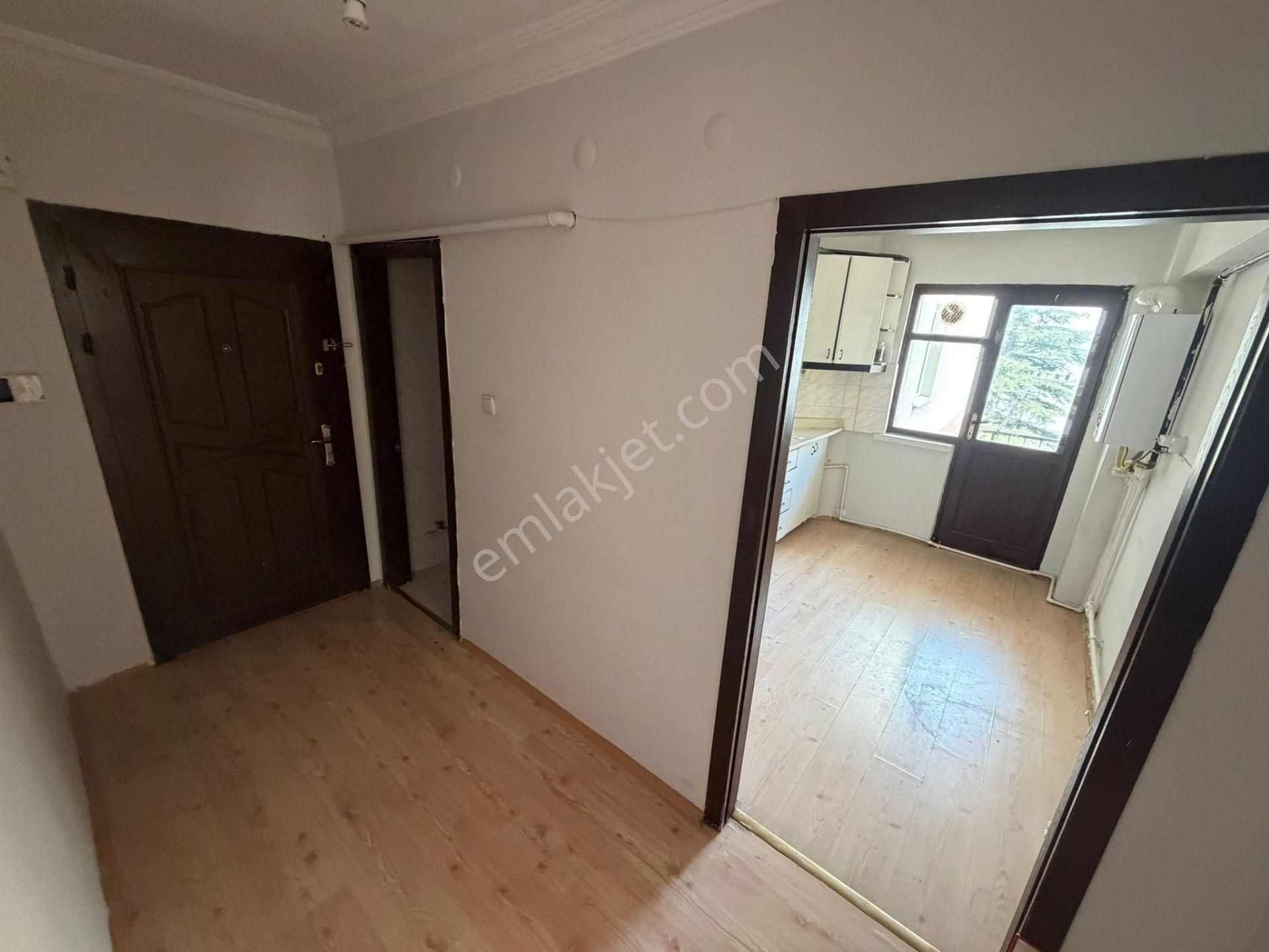 Koza Emlak'tan Ertuğrulgazi Mahalesinde Site İçin De Ara Katta Bağımsız 3+1 Satılık Daire - Görsel 28