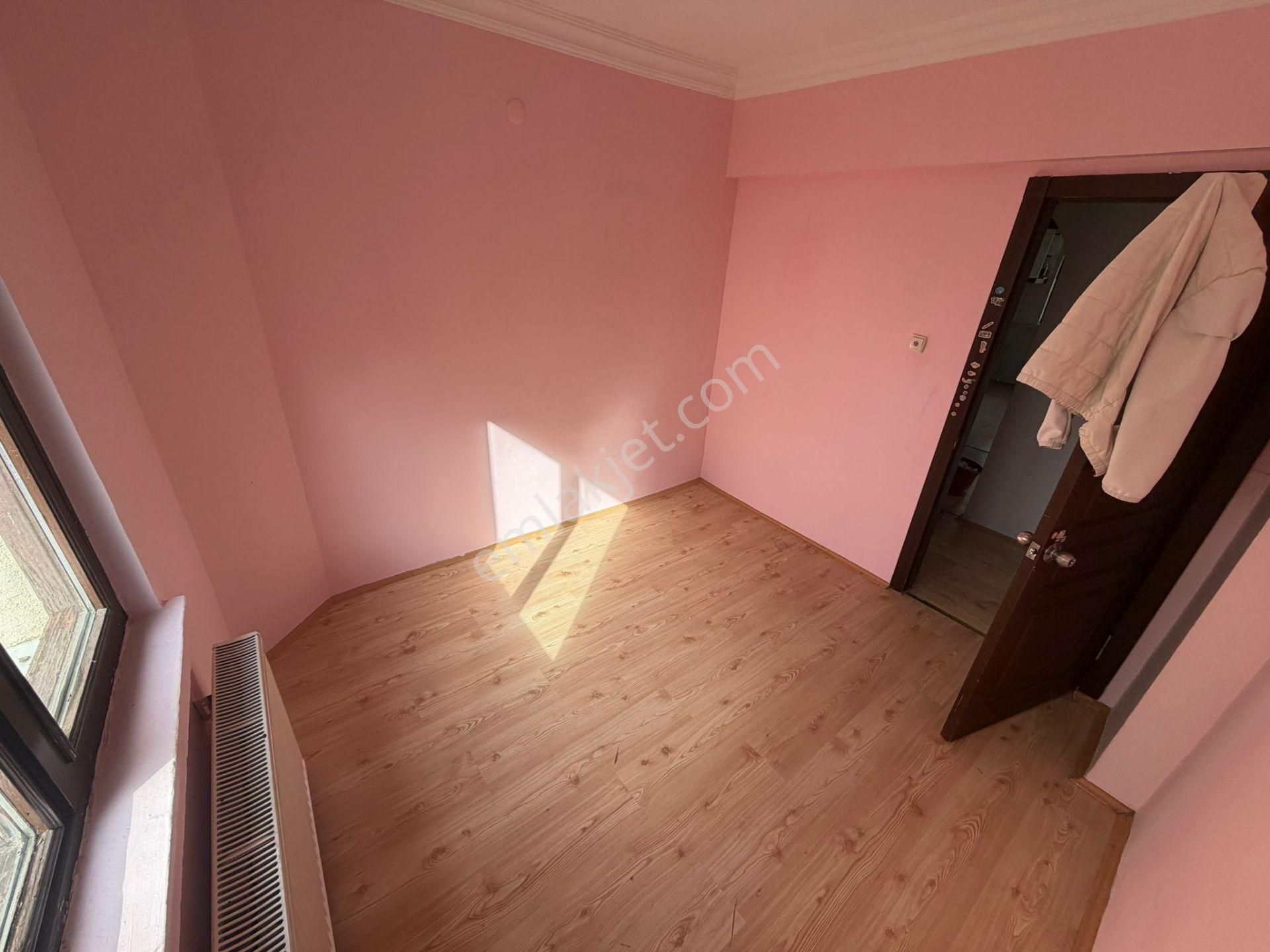 Koza Emlak'tan Ertuğrulgazi Mahalesinde Site İçin De Ara Katta Bağımsız 3+1 Satılık Daire - Görsel 26