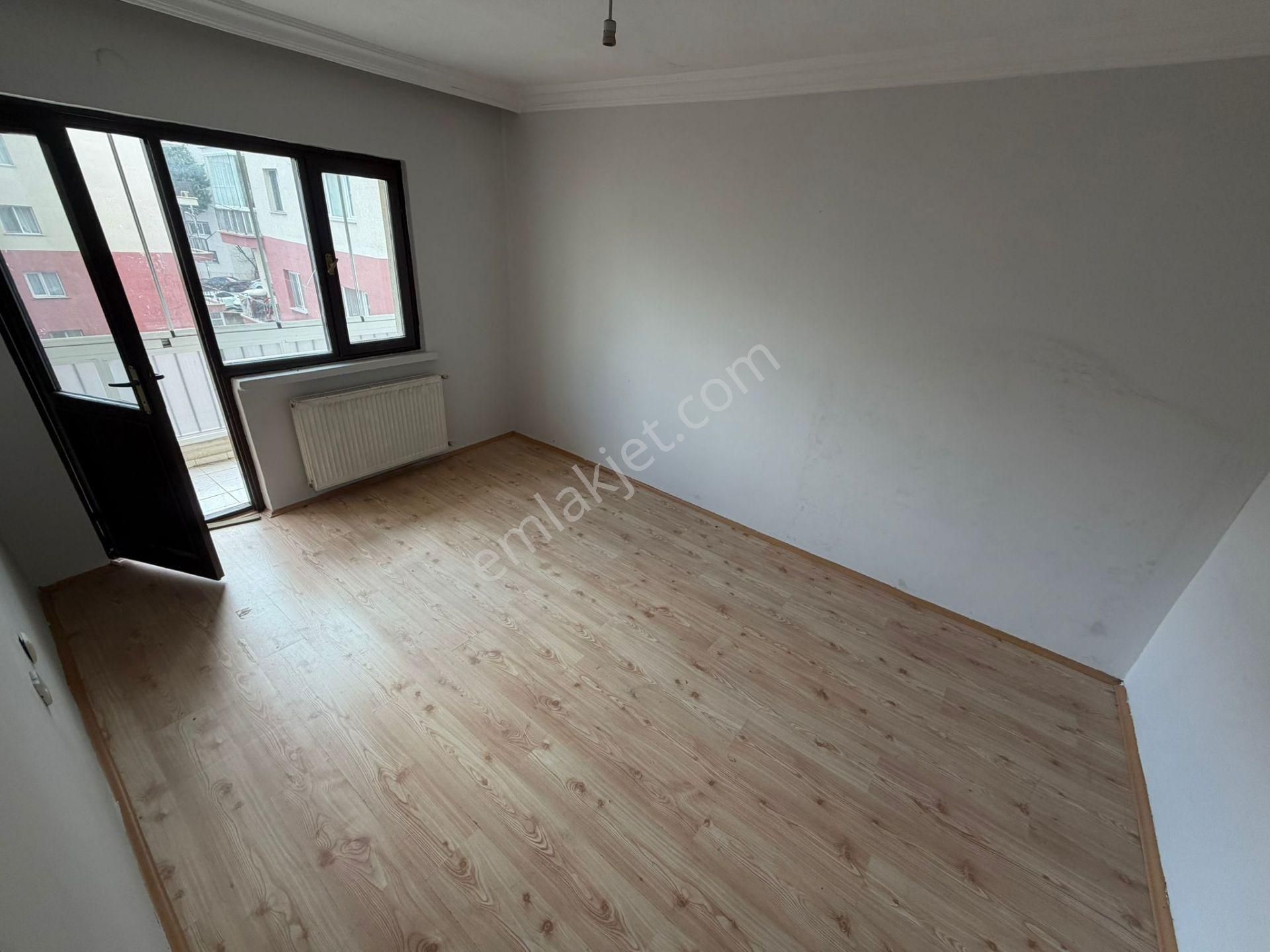 Koza Emlak'tan Ertuğrulgazi Mahalesinde Site İçin De Ara Katta Bağımsız 3+1 Satılık Daire - Görsel 12