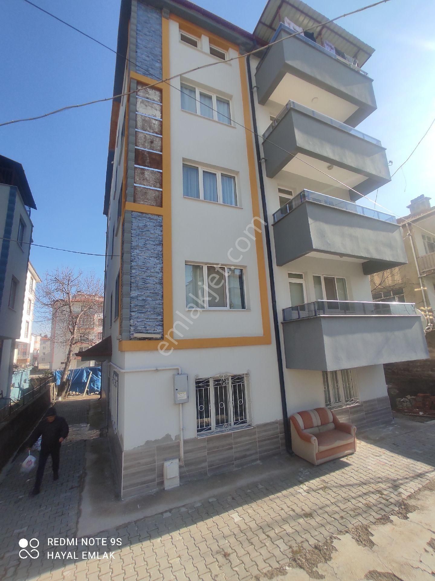 Hayal Emlak'tan İstasyon Mahallede Satılık Daire