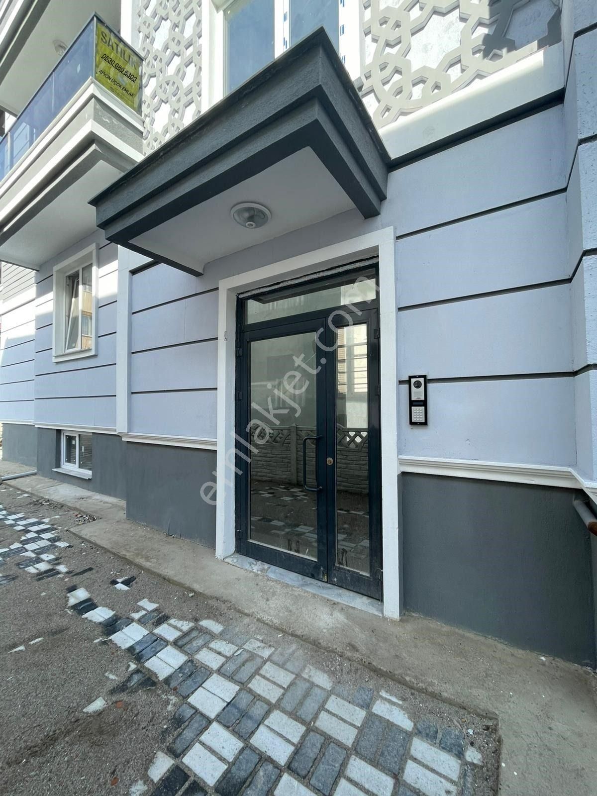 Afyon Üçok Emlaktan Veysel Karani Mah Satılık Sıfır 3+1 Arakat Lüx Daire - Görsel 3