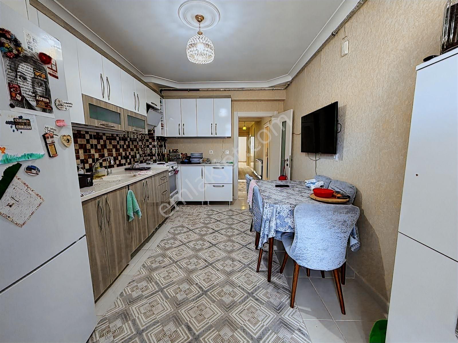 Evin Bizde Garantiden Kök Tapu Geniş Kulanışlı Botanik Yanı 3+1