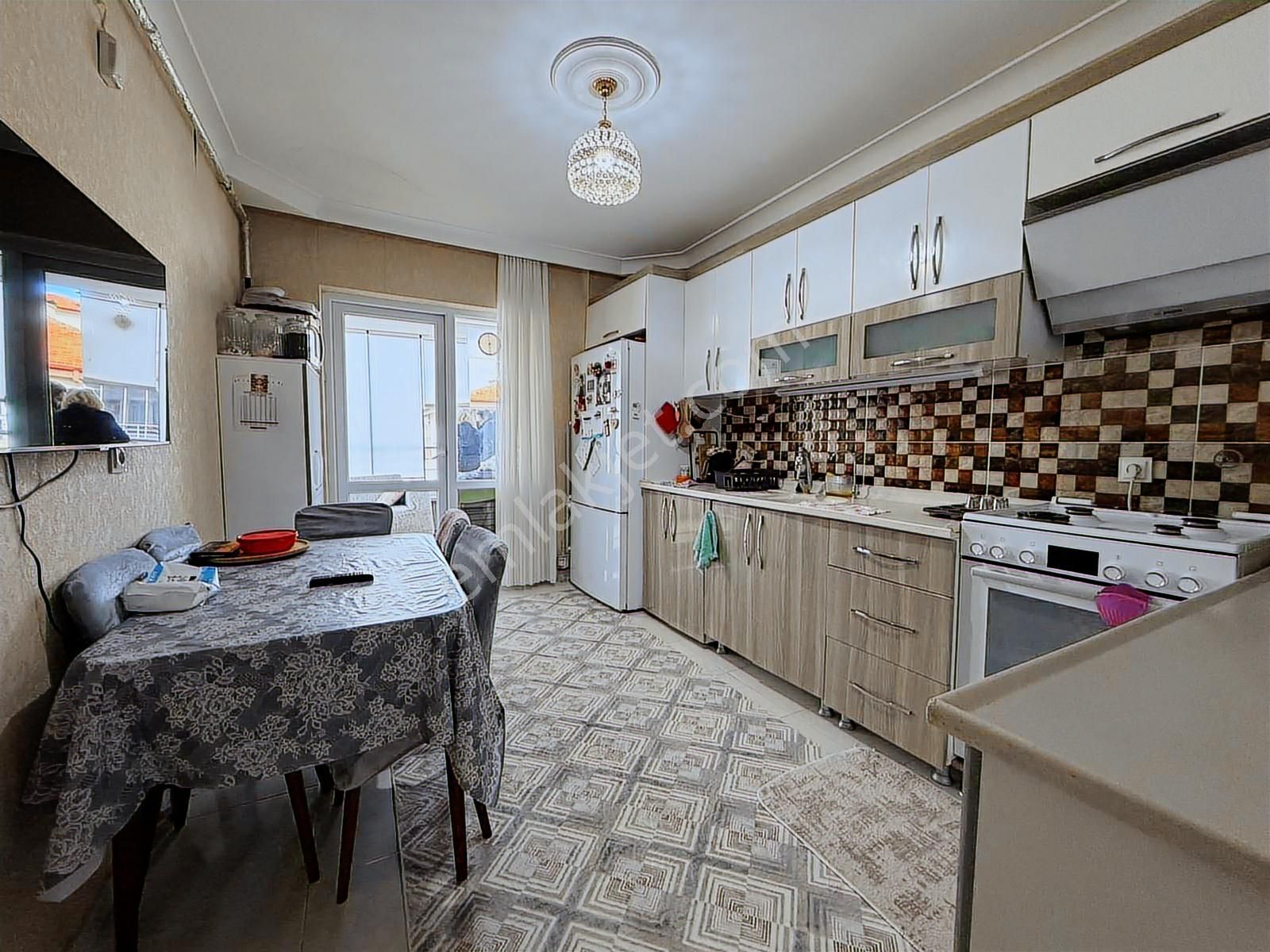 Evin Bizde Garantiden Kök Tapu Geniş Kulanışlı Botanik Yanı 3+1 - Görsel 18