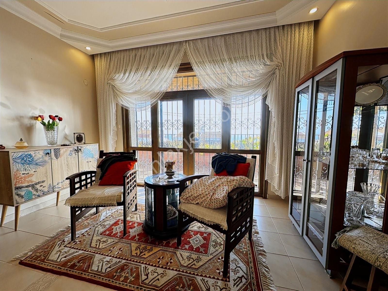 Büyükçekmece De 9+2 Kiralık Villa Deniz Manzaralı Arsa 588 M2 - Görsel 9