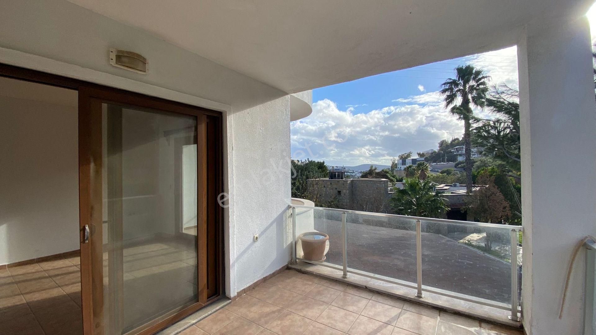 Kiralık Bodrum Merkez 2+1 Ortakat Daire - Görsel 25