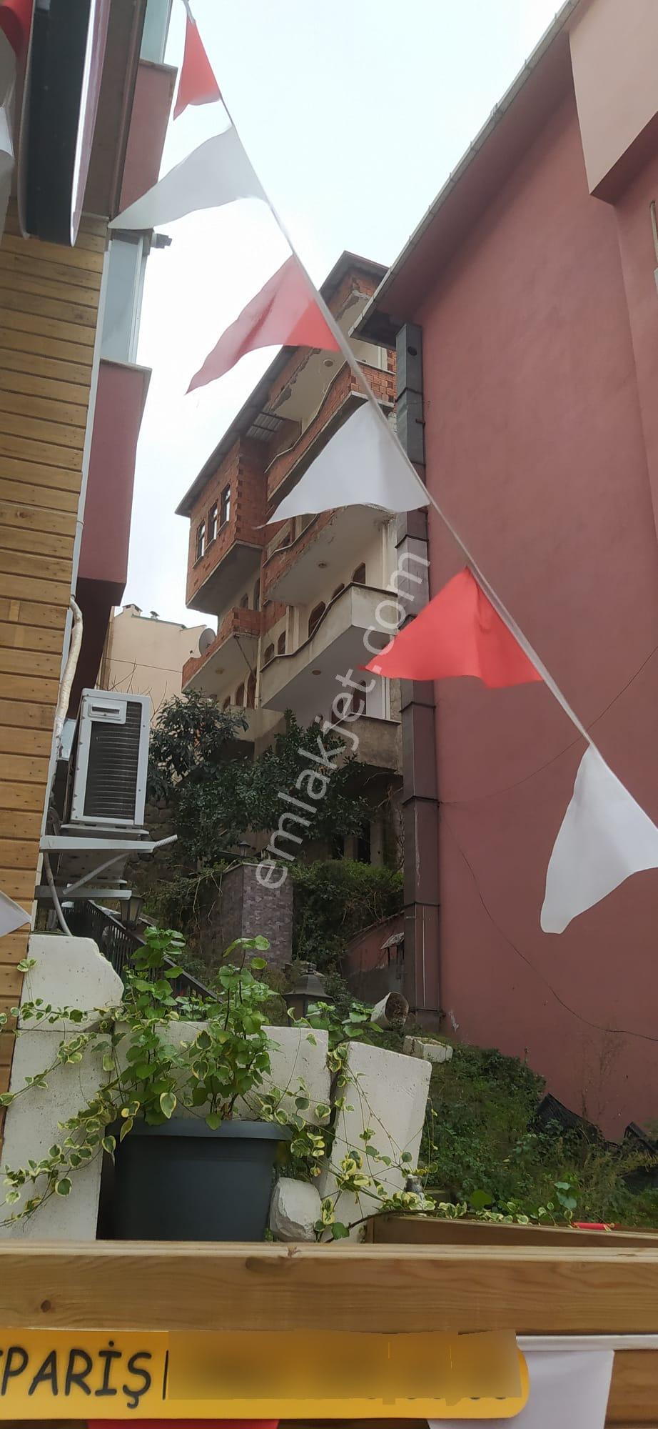 Yalıncak Mahallesi Acill Satılık Komple 5 Katlı Bina - Görsel 5