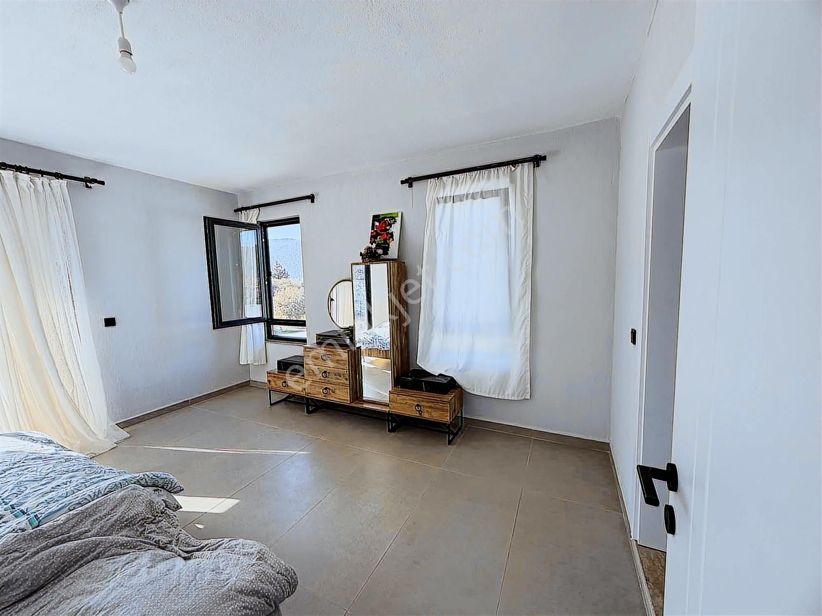 Kaş Kekova Yol Üzeri Satılık 4+1 Villa - Görsel 3